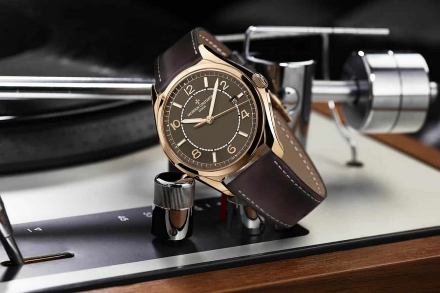 فاشرون كونستانتين فيفتي سيكس تقويم كامل وملف ذاتي