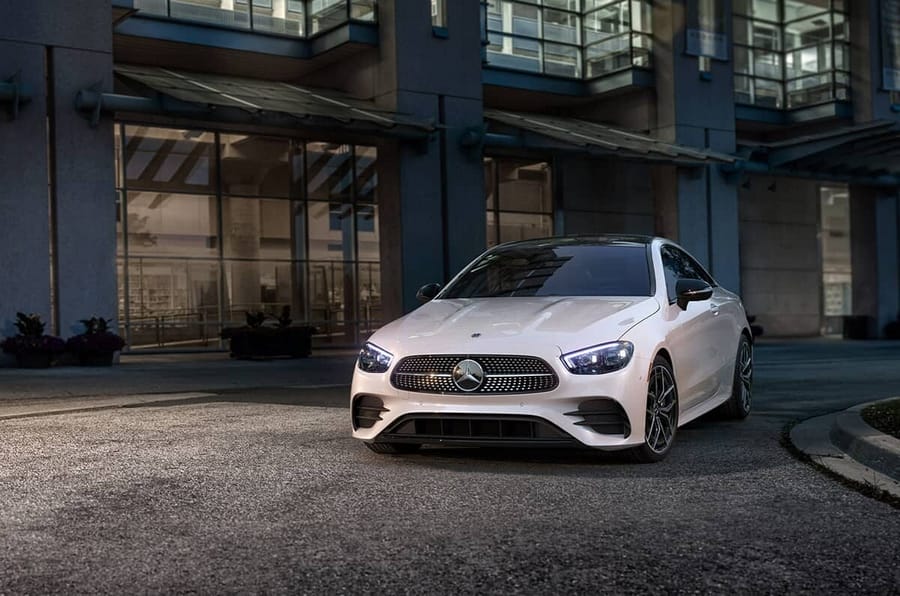 أفضل سيارة كوبيه فاخرة لعام 2023 70 مرسيدس بنز إي كلاس كوبيه