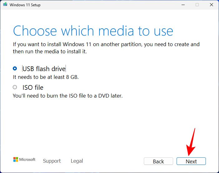 reset password with cmd win 11 6 كيفية إعادة تعيين كلمة مرور مسؤول ويندوز 11 باستخدام موجه الأوامر (CMD)