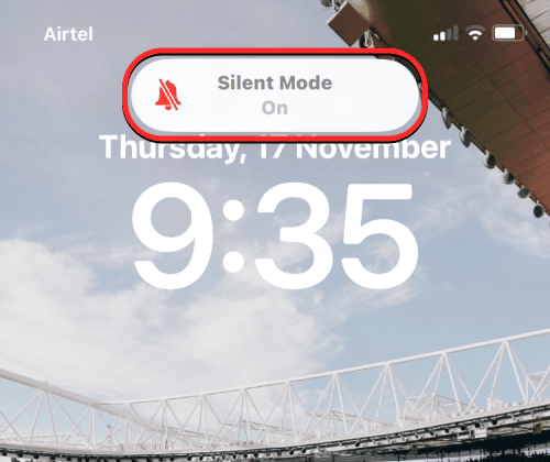 turn ringer on iphone 1 a كيفية تشغيل الرنين على ايفون باستخدام زر Ring / Silent أو بدونه