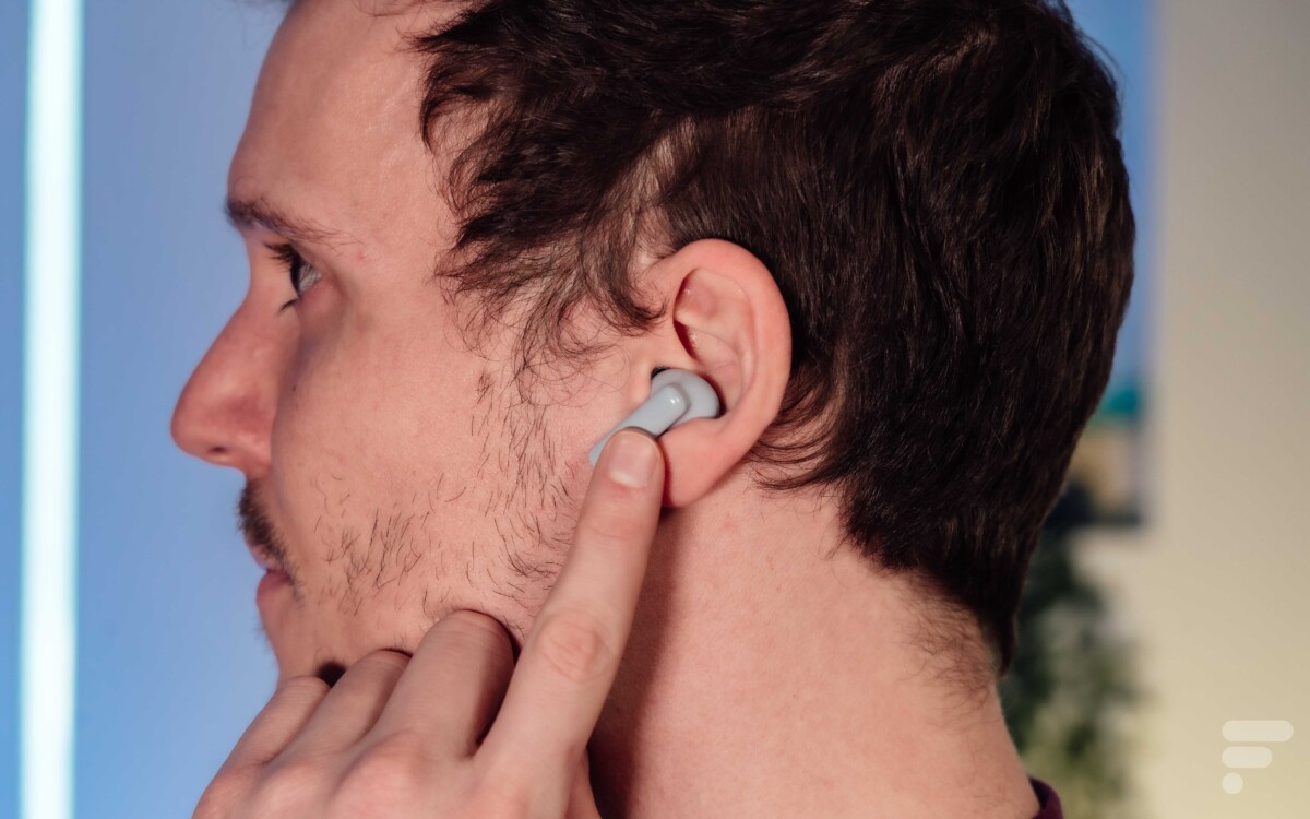 Huawei FreeBuds 5i Review: Best Quality & Budget Earbuds 22 Les contrôles tactiles des Huawei FreeBuds 5i