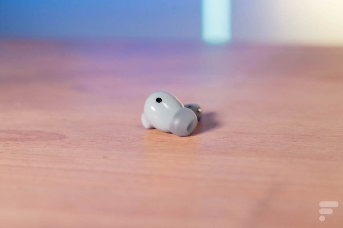 Huawei FreeBuds 5i Review: Best Quality & Budget Earbuds 23 Les micros des Huawei FreeBuds 5i