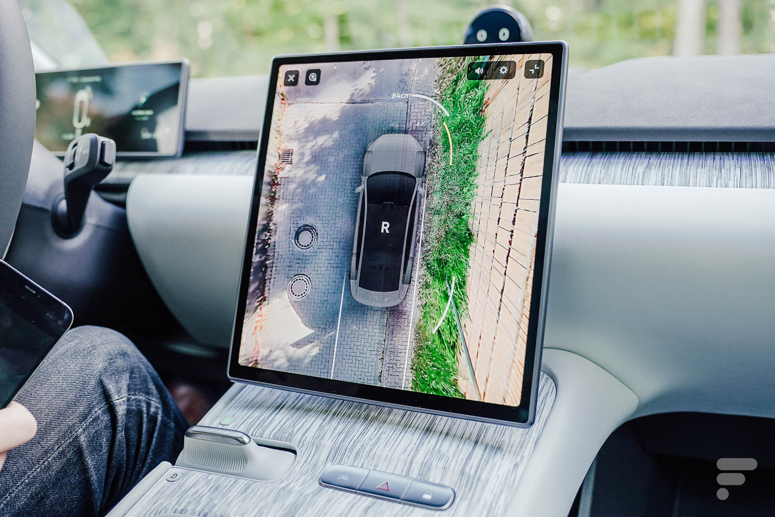 Nio ET7 Review: Electric Vehicle Promising 1000km Range 143 Nio ET7 // Source : Robin Wyck pour GoStart.Biz