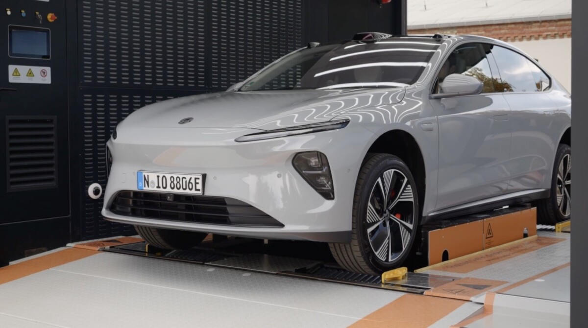 Nio ET7 Review: Electric Vehicle Promising 1000km Range 156 nio power swap station frandroid 00007 1 Nio ET7 Review: Electric Vehicle Promising 1000km Range