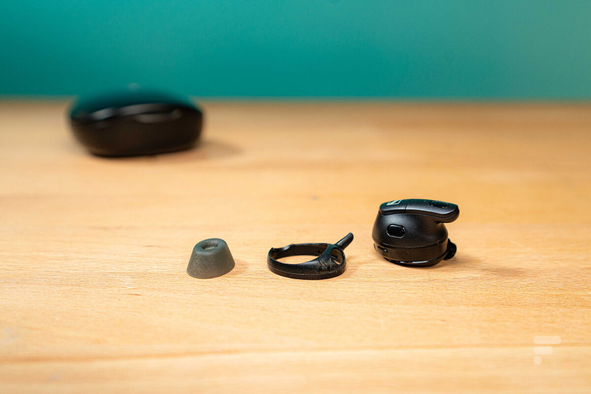 Les Sennheiser Conversation Clear Plussont fournis avec trois paires d'embouts et trois paires d'ailettes