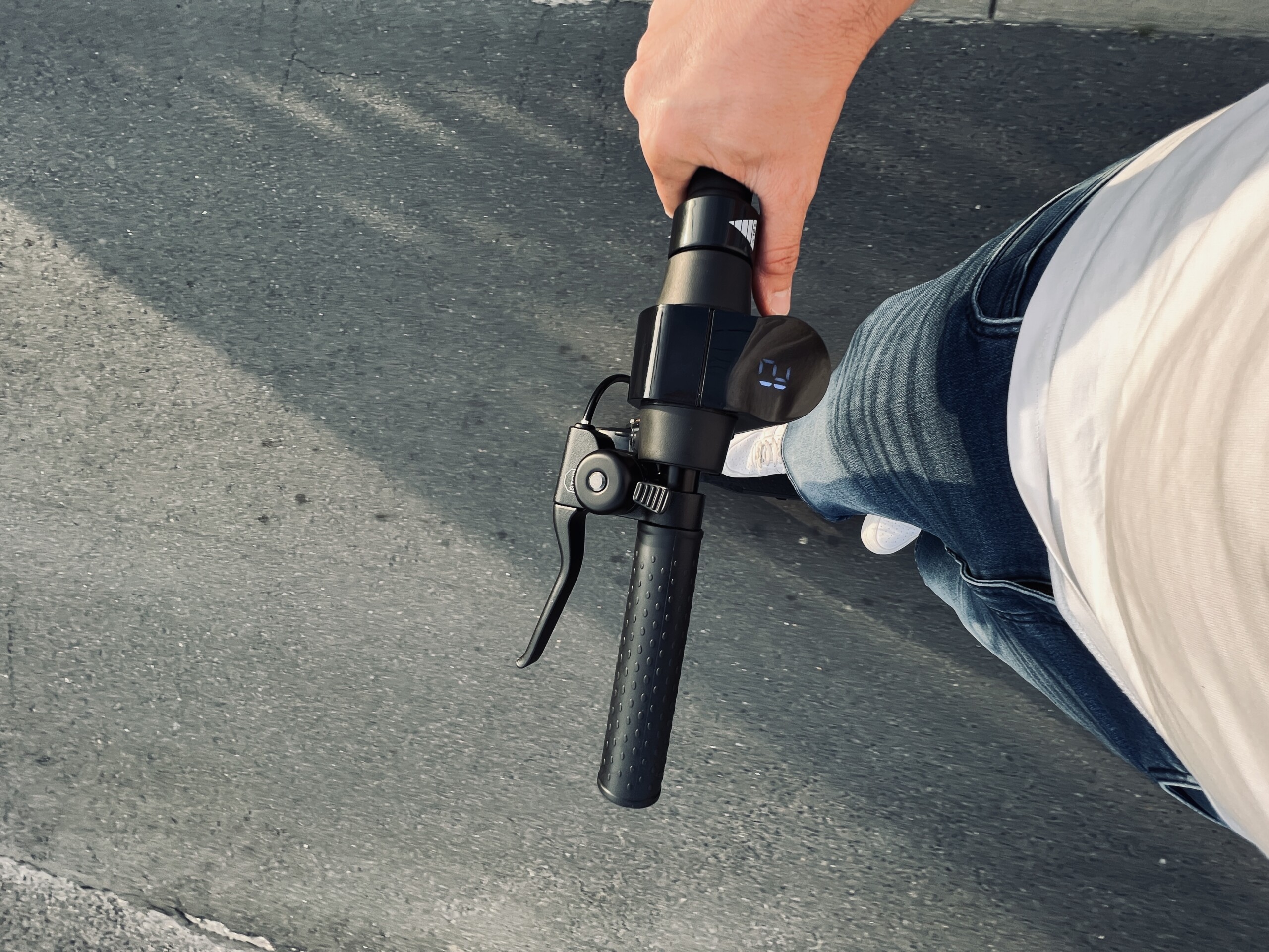 Wispeed T855 Review: An Exciting but Insufficient Electric Scooter 47 wispeed t855 essai photos iphone2 scaled.jpg6435a396f3b1a Wispeed T855 Review: An Exciting but Insufficient Electric Scooter